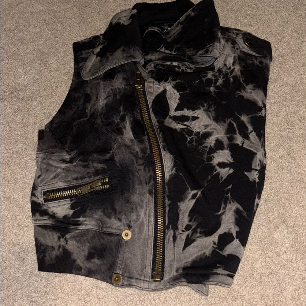 Mustard Seed Black and Gray Tie-Dye Vest